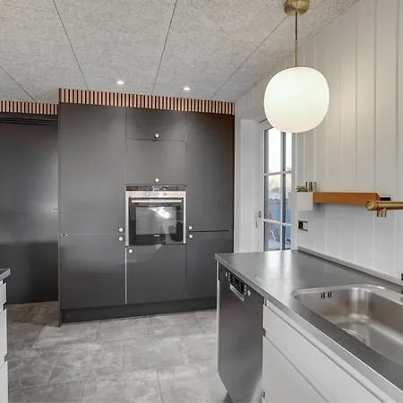 Vakantiehuis Oskari - 1-3km From The Sea By Interhome Blåvand